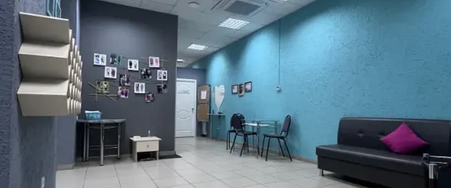 gallery slide